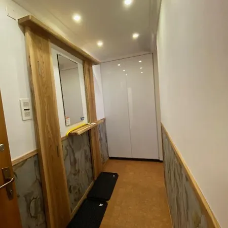 Chesa Derby 32 דירה *