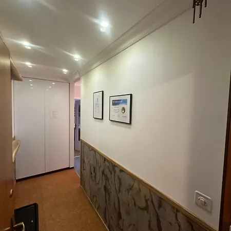 Chesa Derby 32 דירה *