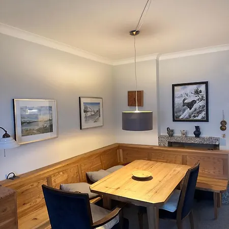 Chesa Derby 32 아파트 *